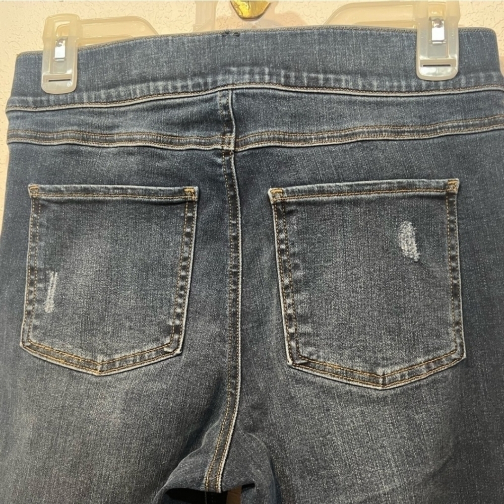 NWT Spanx Distressed High Rise Raw Hem Ankle Skinny Jeans Size Medium - Picture 4 of 9